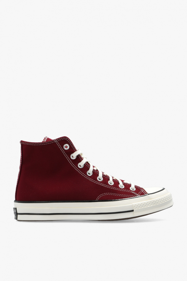 Maroon and sale black converse